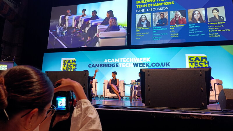 ComData na Cambridge Tech Week-u 2026